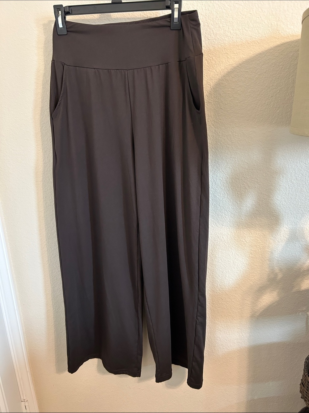 Wide Leg Comfort Pants in Dark Brown